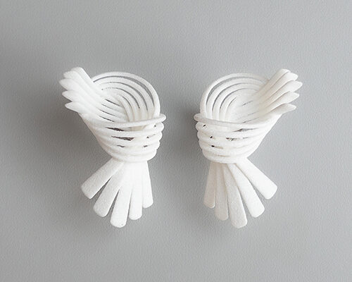 Emile earrings – Calligraphic Forms Inspired by Growth and Flow